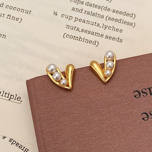 Boucles d'oreilles en forme de graine de pois en acier inoxydable plaqué or 18K avec perles pour femmes |   Imperméable, hypoallergénique et inaltérable - Product Image 2