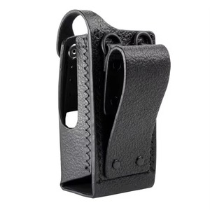 Estuche Rígido de Cuero PMLN5863A con Anillo en D y Correa Fija para Radios Limite DP2600E XPR3500E DEP570E P6620I - Product Image 2