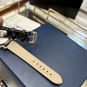 Montre à quartz pour femme avec décor en diamant, cadran à chiffres romains, bracelet en cuir noir, montre-bracelet élégante et décontractée, Chopards - Product Image 3