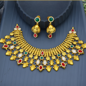 Collar de oro de diseño con pendientes Jhumka tradicionales, joyería étnica nupcial para mujer, collar nupcial étnico - Product Image 1