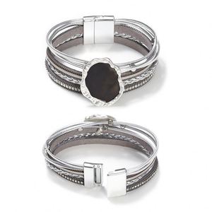 Bracelet en cuir avec breloque plume, logo personnalisé, unisexe, style industriel, couleur durable, géométrique, tendance, pour la fête, vente en gros - Product Image 5