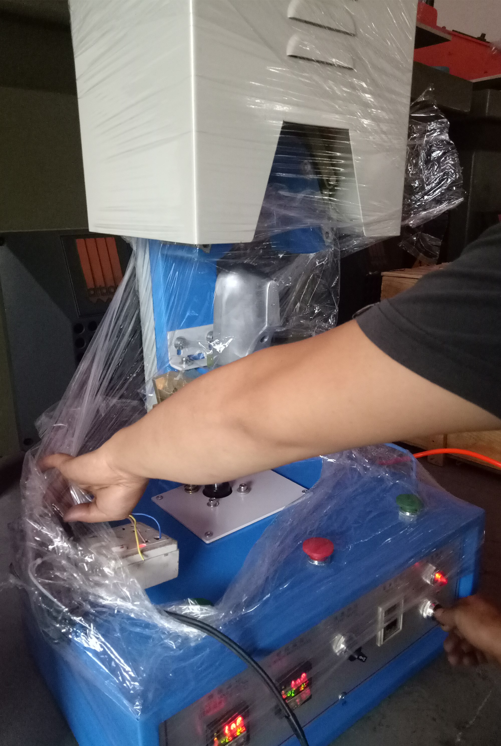 Shoes Machine Making Supplier Automatic Shoes Heel Forming Machine Hot Pressing Moulding Machine