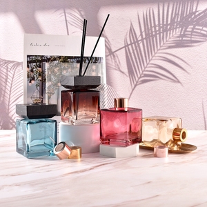 <span class=keywords><strong>Ambientador</strong></span> de aceite esencial Premium color personalizado de lujo con fragancia para el hogar botella difusora de láminas de <span class=keywords><strong>perfume</strong></span> de 200ml con tapa de madera para hotel - Product Image 2