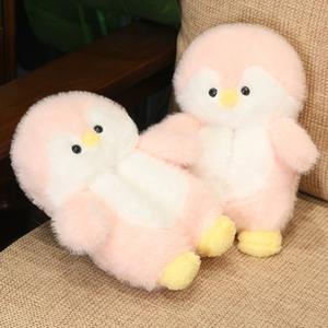 Chaussons en peluche super grands en forme de pingouin de dessin animé pour femme, chaussures d'intérieur chaudes pour l'hiver, pantoufles en fourrure d'animal pour homme, pantoufles moelleuses pour l'intérieur, vente en gros - Product Image 4