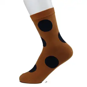 Wholesale Customized Cotton Brown High Socks Crew Ladies Socks For Women Autumn Winter