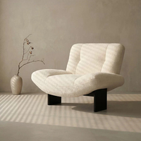 Fauteuil d'appoint moderne en tissu avec pieds en bois massif, fauteuil simple rembourré, confortable et élégant pour salon ou chambre à coucher