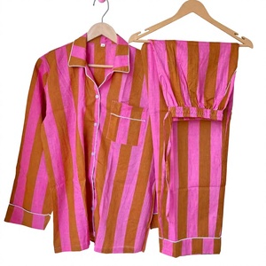 Ensemble de pyjama en coton à imprimé animal pour femme, manches longues, longueur intégrale, tissé doux, col en V, taille mi-haute, fermeture boutonnée, respirant, super confortable - Product Image 1