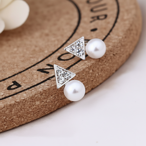 Vendita calda di tendenza alla moda Boho da donna orecchini con fiocco di perle di cristallo Cross-Wholesale - Product Image 1