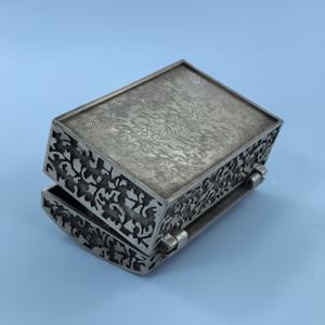 ผู้ผลิตขายส่งผลิตภัณฑ์กล่องเครื่องประดับสไตล์วินเทจแบบเจ้าหญิง พร้อมบรรจุภัณฑ์ ไฟแช็คแบบซิป ของขวัญ - Product Image 4