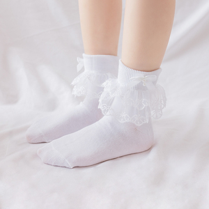 Venta al por mayor de calcetines de algodón personalizados de otoño e invierno con volantes para niños y niñas de encaje blanco - Product Image 5