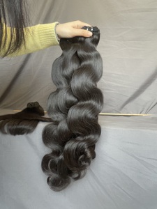 Extensions de cheveux humains bruts vietnamiens, ondulés naturels, alignés aux cuticules, 100 % non traités - Product Image 5