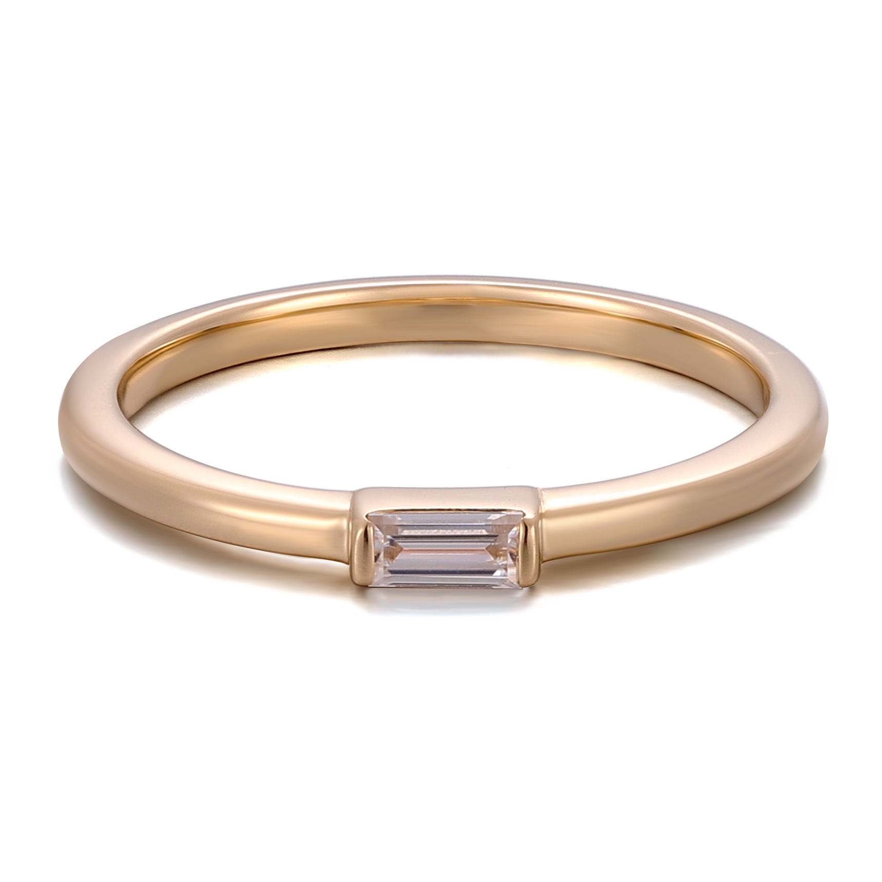 Bague en or massif 10K avec diamant de laboratoire.