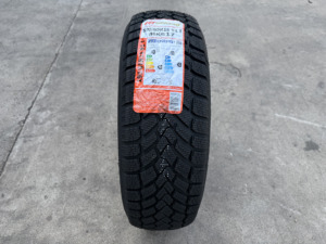 Neumático de Invierno Aurunze 195/65R15 91T AK617 en Oferta, Neumático Antideslizante Sin Clavos M+S para Carreteras Nevadas y Frías - Product Image 2