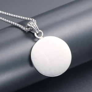 Collar con colgante de brújula de estrella de ocho puntas de acero inoxidable para hombre, estilo retro europeo americano, con piedras rojas, joyería de regalo SP736 - Product Image 4