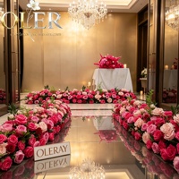 Nouvelle rangée de fleurs artificielles en soie rose vif pour allée de mariage, décoration de fond de scène, vente en gros personnalisée