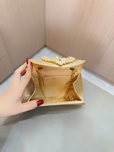 Nuevo Bolso de Mano de Poliéster Dorado con Incrustaciones de Diamantes para Comercio Exterior Transfronterizo, Ideal para Vestidos de Novia, Cumpleaños y Eventos Nocturnos - Tanjing - Product Image 4