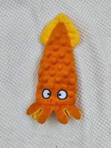 Wholesale Interactive Squeaky <b>Crinkle</b> Plush Dog Chew Toys Octopus Squid Shaped with Four Color Selection - Product Image 5