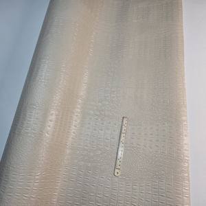 Cuir PU en microfibre directement de l'usine pour sacs, rembourrage de chaises, canapés, usage multiple, prix compétitif - Product Image 6