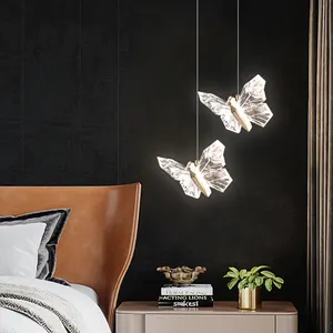 Einfache schöne klare Schmetterling Design Beleuchtung transparente Goldfarbe dekorieren Nacht Ecke Led Acryl Schmetterling Kronleuchter