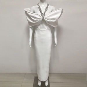 Abito da Sera a Sirena Completamente Personalizzato di Lusso con Grande Fiocco e Spalle Scoperte, Elegante Abito Lungo Bianco da Cena - Product Image 4