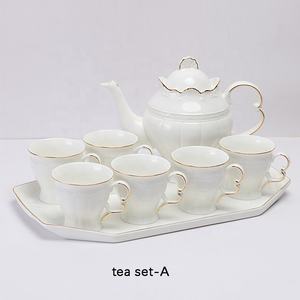 Services à thé en porcelaine blanche de style européen en gros avec bordure dorée - Product Image 5