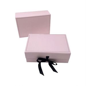 Emballage de bouteille rigide de luxe en relief avec logo personnalisé coffrets cadeaux noir mat pour ruban de mariage de demoiselle d'honneur - Product Image 3