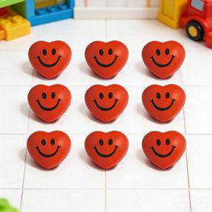 Nouveauté : Vente en gros de balles anti-stress en mousse PU en forme de cœur personnalisées, jouets promotionnels pour la publicité - Product Image 3