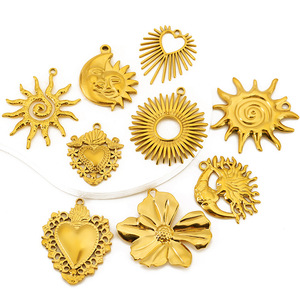 Pendentif Cœur Soleil Lune en Acier Inoxydable Plaqué Or 18 carats, Apprêts Bijoux DIY pour la Fabrication de Boucles d'Oreilles, Vente en Gros - Product Image 2