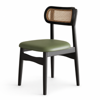 Chaise de salle à manger en bois massif de style nordique avec dossier en rotin tressé et design de sac rembourré pour hôtel, restaurant, usage domestique décontracté