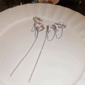 Clip d'oreille en diamant pour femme sans oreilles percées, clip d'oreille de luxe léger, conception de niche, boucles d'oreilles de personnalité et de tempérament - Product Image 5