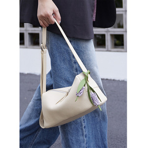 Novedad de Primavera 2026: Bolso de Mano Sencillo para Mujer, de Cuero Genuino y Poliéster, con Cremallera y Borla, Estilo Coreano de Alta Gama, Textura Exclusiva, Tipo Almohada - Product Image 3