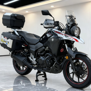 Moto tout-terrain <span class=keywords><strong>Suzuki</strong></span> <span class=keywords><strong>V</strong></span>-<span class=keywords><strong>Strom</strong></span> <span class=keywords><strong>250</strong></span> (DL250) d'occasion, moteur bicylindre en parallèle de 248 cm3 et ABS - Product Image 1