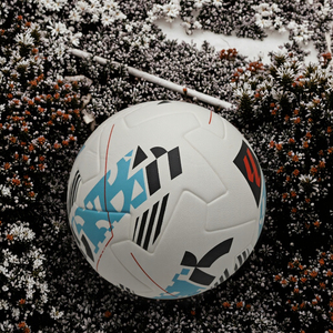 Ballon de football <span class=keywords><strong>en</strong></span> cuir PU/PVC durable pour adultes, usage intérieur/extérieur, thermocollé sans couture, 0,4-0,45 kg, pour la saison 2025-2026 - Product Image 3