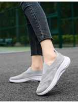 Chaussures de marche légères et respirantes à semelle épaisse antidérapante avec empeigne en tricot tendance pour femmes, style mocassins chaussettes, printemps-été