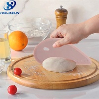 Grattoir à pâte manuel en silicone résistant à la chaleur, couleur personnalisée, pratique, avec échelle de mesure pour la boulangerie
