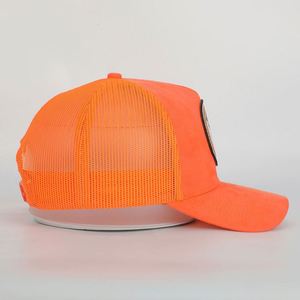 ขายส่งจำนวนมาก ป้ายปักโลโก้แบบกำหนดเองคุณภาพสูง 5 แบบ ปักลายแบบซับลิเมชั่น ผ้าหนังกลับสีส้มนีออน ตาข่าย ปรับขนาดได้ สำหรับทุกเพศ - Product Image 4