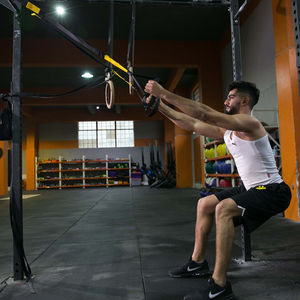 Entrenador de Suspensión para Fitness en Casa, Nailon y Acero Inoxidable, Capacidad de 250 kg, Gimnasio Interior, Yoga, Entrenamiento de Fuerza, Correa de Uso Universal - Product Image 5