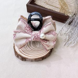 Pince à cheveux en velours tendance, nœud imprimé élégant avec perles coréennes, accessoires pour cheveux, bandeau pour femmes - Product Image 1