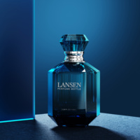 Flacon de parfum en verre octogonal élégant personnalisé de 80 ml, flacon de parfum en cristal avec pompe pulvérisatrice pour l'emballage de parfum OEM ODM