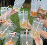 Emballages personnalisés biodégradables de qualité alimentaire pour boissons liquides, sachets jetables en plastique pour jus avec bec verseur et trou pour paille