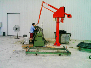 הספק אמין של 1 טון <span class=keywords><strong>jib</strong></span> מנוף קל לאיזון בנייה הרמת ציוד הליבה נושאת מנוע משאבת מנוע מנוע - Product Image 3