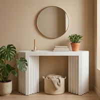 Grande table de jardin blanche pour l'intérieur et l'extérieur