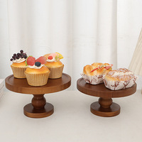 Plateau surélevé classique en bois massif pour la décoration de gâteaux, les fruits et les collations dans le salon, et comme plateau de bienvenue pour les fêtes