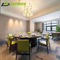 Ensemble table et chaises en bois massif, durable, de style moderne et traditionnel, pour restaurants, salles de banquet, hôtels de villégiature et espaces de restauration commerciaux, en gros