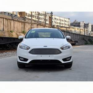 Auto Usata <span class=keywords><strong>Ford</strong></span> <span class=keywords><strong>Focus</strong></span> <span class=keywords><strong>2018</strong></span> Berlina Classica EcoBoost 125 2WD Automatica Edizione Super Trend Smart Basso Chilometraggio Ottime Condizioni - Product Image 2