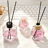 Bouteille en verre carrée de 50 ml, 100 ml, 200 ml pour diffuseur d'aromathérapie, huile parfumée, parfum, avec bouchon à vis et diffuseur à bâtonnets