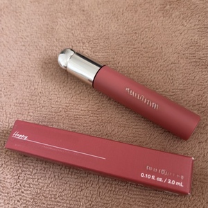 Rossetto Liquido Altamente Pigmentato, Lucidalabbra a Lunga Durata, Effetto Naturale Morbido e Setoso, Opaco e Resistente all'Acqua per Tutto il Giorno - Happy Hope - Product Image 5