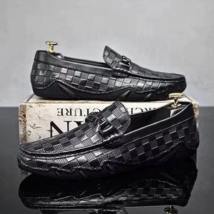 Chaussures décontractées en cuir pour hommes, dessus en cuir de vachette, motif à carreaux, tendance mode, respirantes, légères, antidérapantes, hiver, automne, printemps - Product Image 2