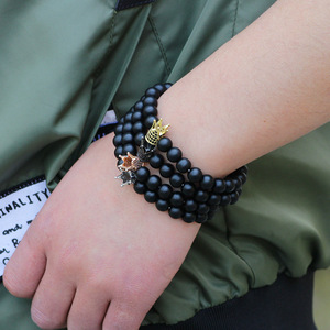 Pulsera negra mate con cuentas y dije de corona, joyería de aleación de cobre, regalo para hombres y mujeres, accesorio de moda - Product Image 2