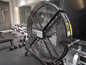 <span class=keywords><strong>Ventilateur</strong></span> industriel mobile PMSM ultra-silencieux à haute efficacité, <span class=keywords><strong>ventilateur</strong></span> HVLS portable de 2,4 m de diamètre pour le refroidissement des entrepôts et des gymnases - Product Image 6